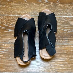 Unlisted by Kenneth Cole Black Wedge Sandals